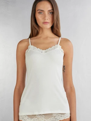 Vit intemissmi linne - Jätte fint linne från intemissmi. Ny pris 319kr.