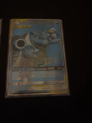 Blastoise Tag Team Pokemon - Fint Pokémon Kort, lite slitet därför säljer jag det för mycket billigare! skriv dm för fler bilder eller funderingar!
