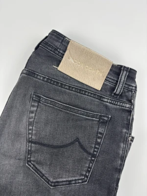 Jacob Cohën Nick Slim jeans - | Säljer ett par Jacob Cohën Nick Slim jeans i riktigt bra använt skick | Storlek: 32 | Hör av dig vid frågor eller funderingar