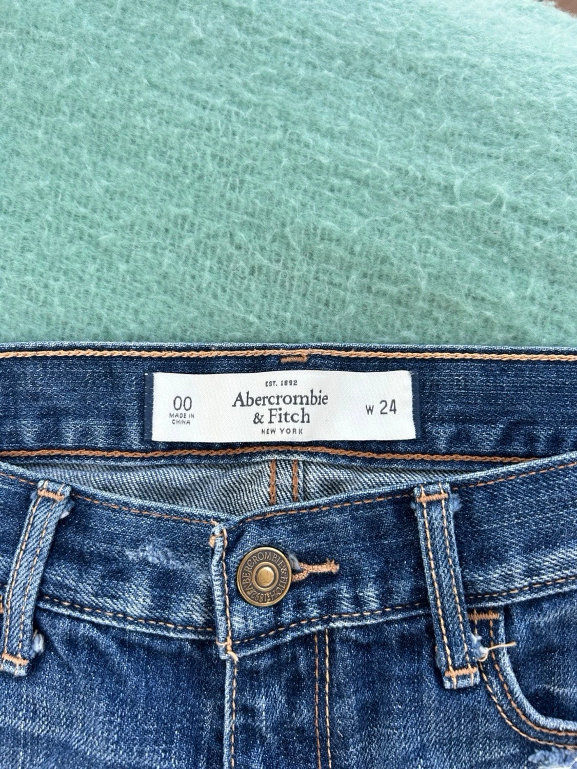 Abercrombie & fitch lågmidjade jeansshorts  - 3