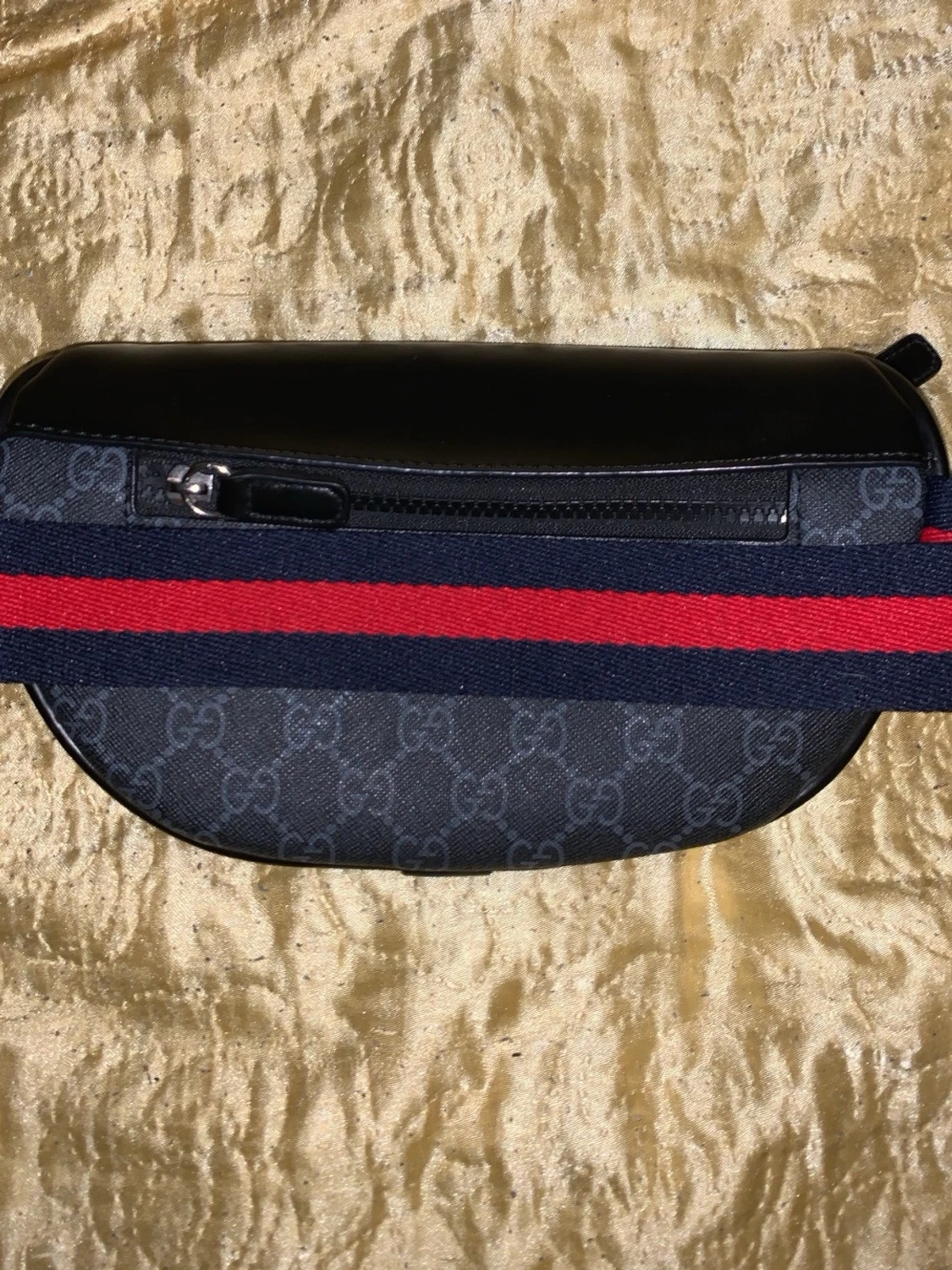 Gucci svart shoppingväska med monogram - 1