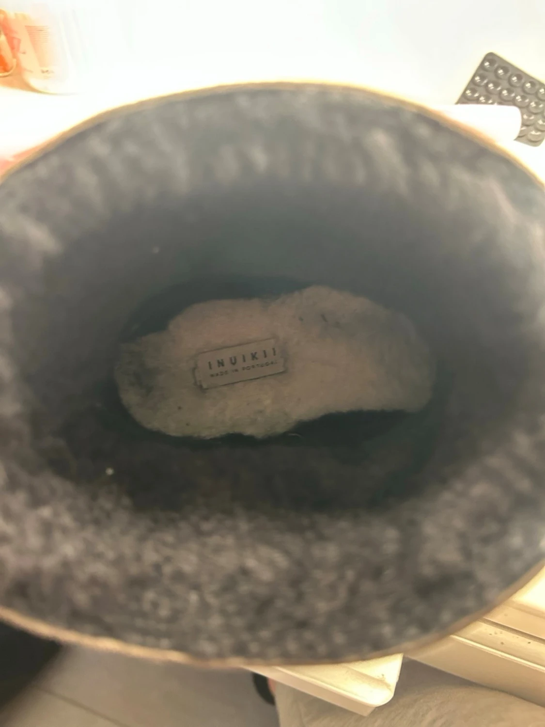 Mörkbruna inuikii - 2