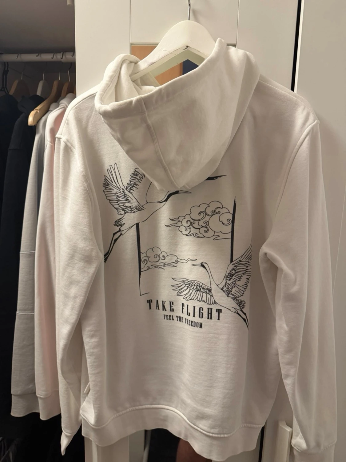 Vit hoodie med tryck - 1