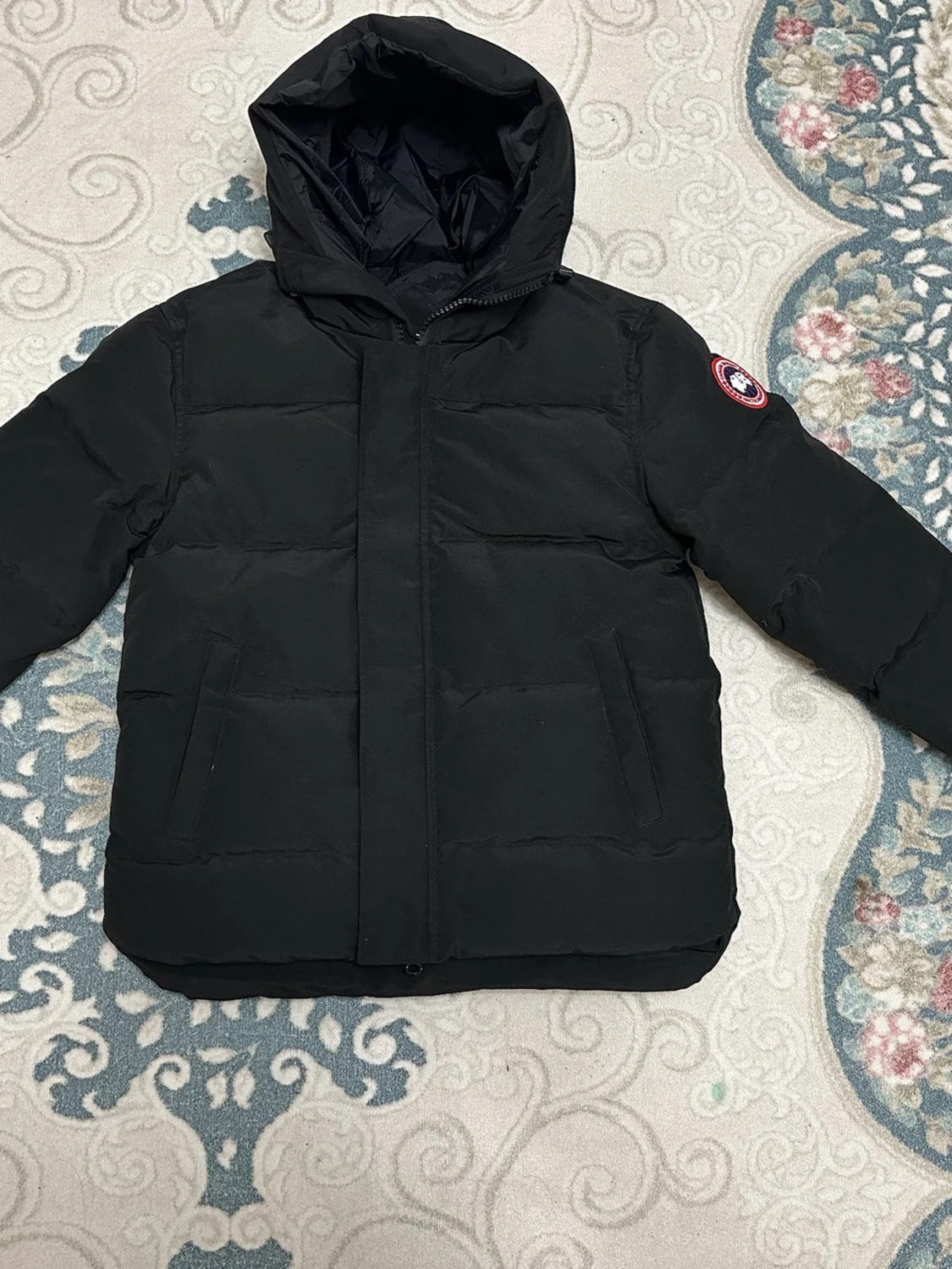 Svart dunjacka från Canada Goose
