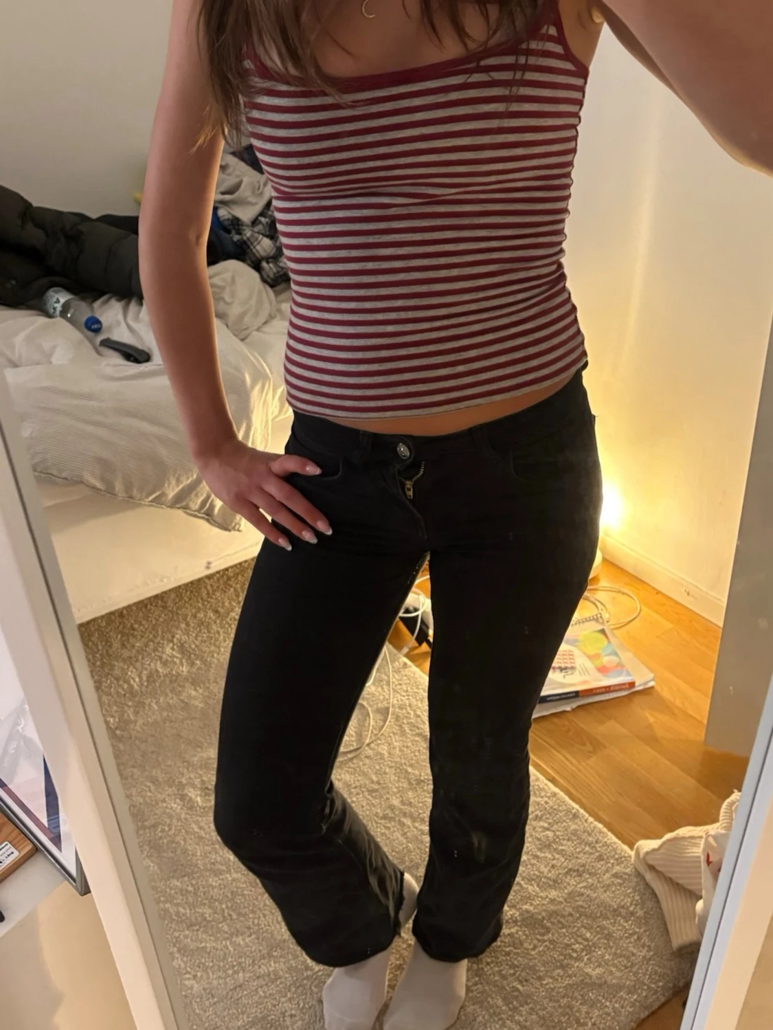 Svarta bootcut jeans med låg midja - 1