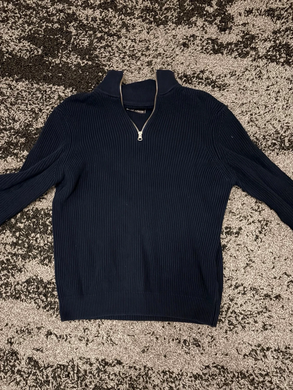 Mörkblå ribbad ziptröja