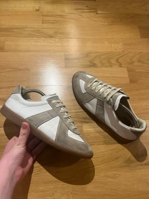 Maison Margiela Gats - Skor  - Riktigt jäkla snygga Gats, äldre modell | Storlek: 42, innersulans mått är 26,8 Cm | Självklart autentiska | Skick: bedöms själv med hjälp av bilder, skriv gärna vid behov av fler bilder | Tillbehör: endast skor | Kom PM vid frågor, allt gott |