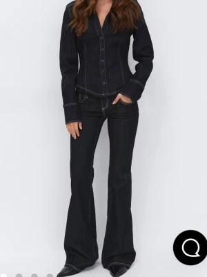 SNYGGA JEANS - Såå snygga jeans ifrån gina! Säljer för de är för korta för mig💓😚 kan diskutera pris 