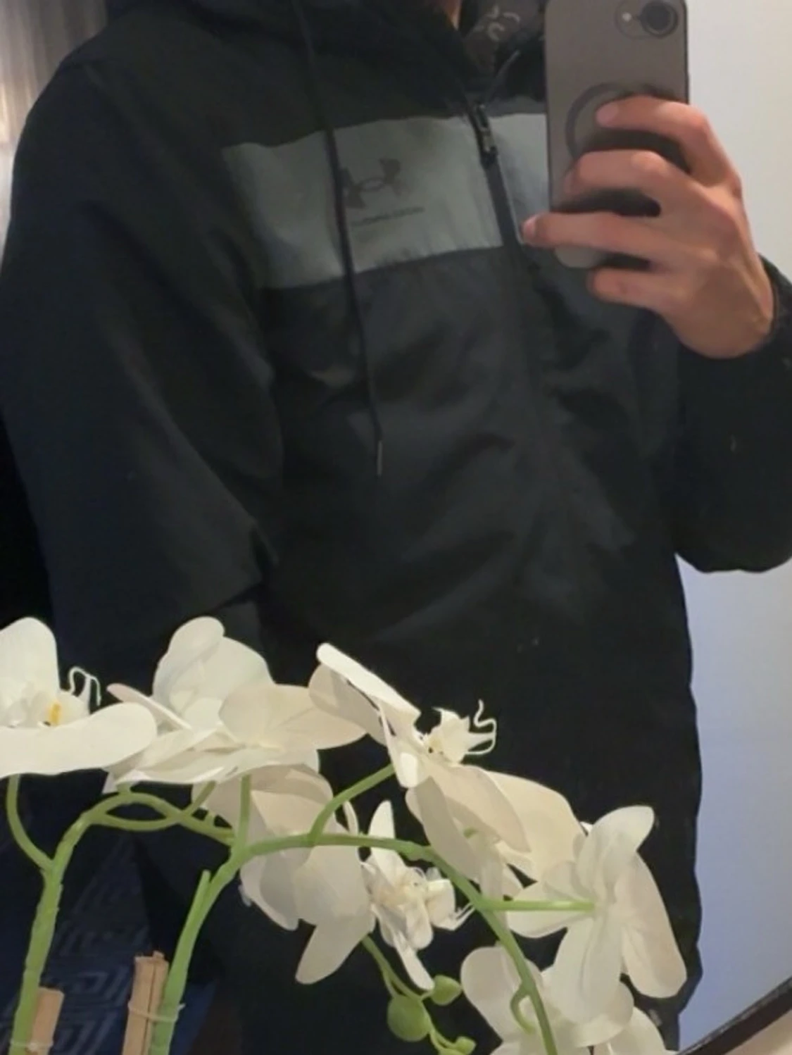 Svart hoodie från Under Armour - 1
