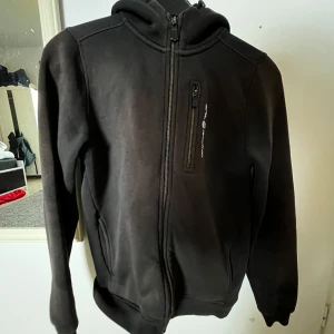 Sail racing zip up - Köpte fel storlek på vintage så säljer den skulle köpa M men de kom i 160 pris är ej fast i sten 