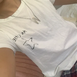 Ma cherie t-shirt storlek 146-152 - Vit t-shirt ”ma cherie”