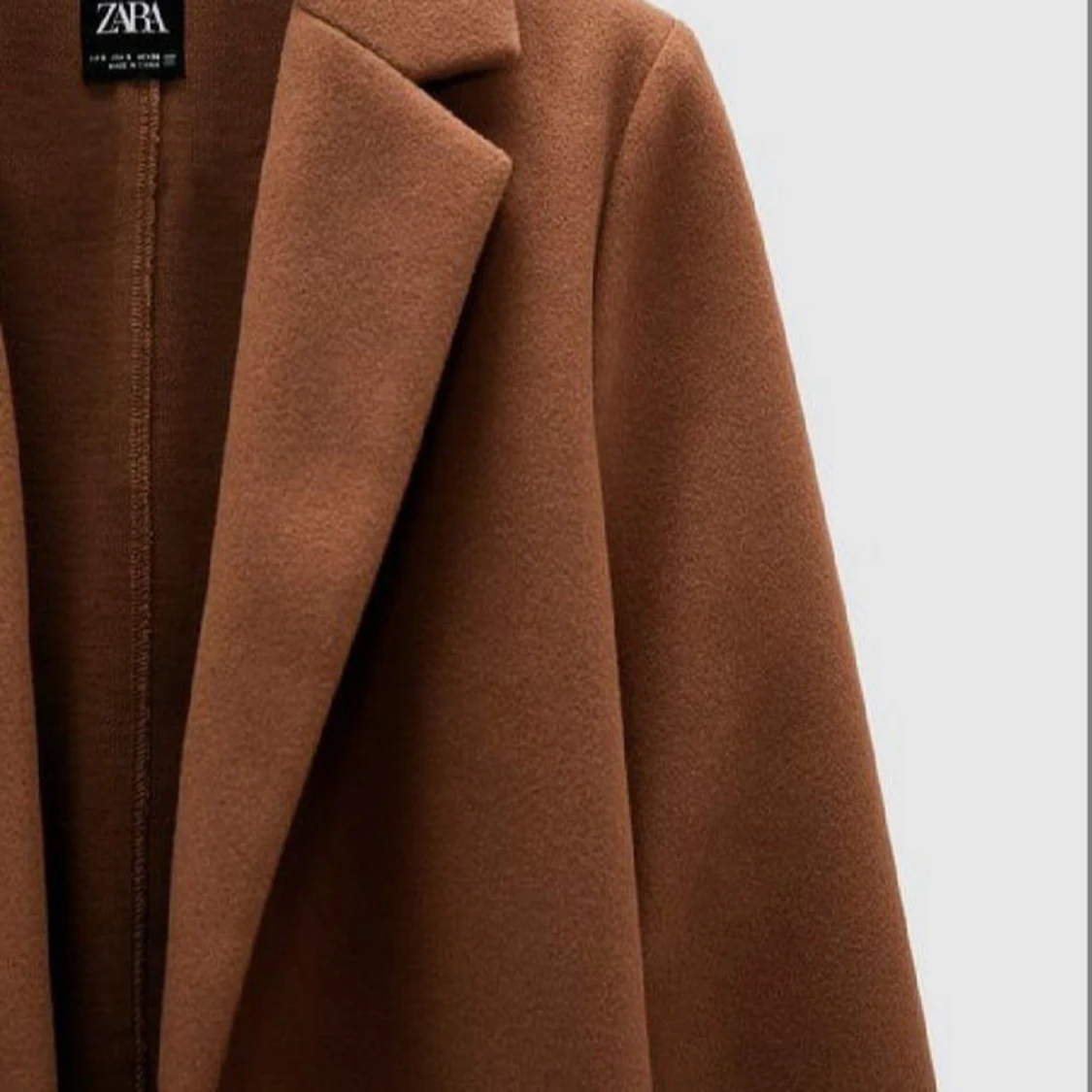 Brun lång kappa från Zara - 91