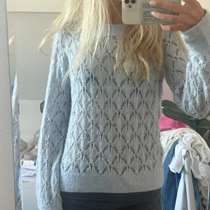 stickad tröja  - supersöt stickad tröja, perfekt till hösten 