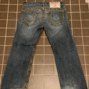True religion jeans - True religion jeans ganska bra skick inte använt så mycket.
