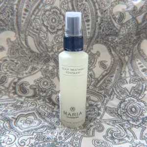 Helt ny Scalp Treatment Rosemary Spray. Nypris 199kr. FÖRST TILL KVARN!