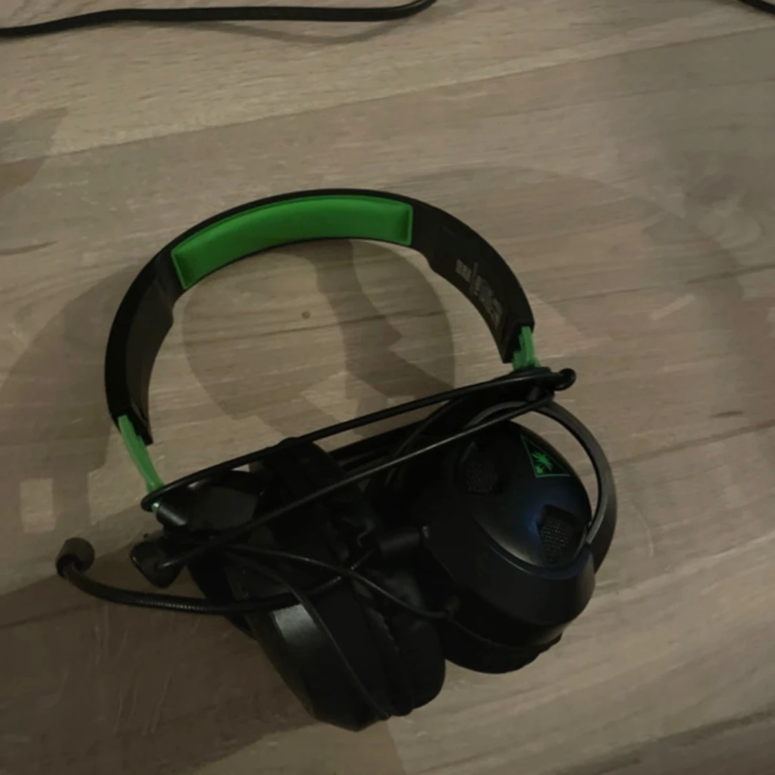 Playstation 4 pro med tillbehör. - 93