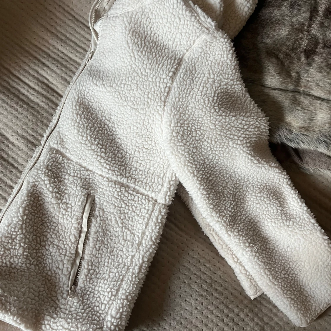 Vit teddyjacka  - 91