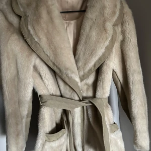 Pälsjacka - Mycket fin vintage pälsjacka !