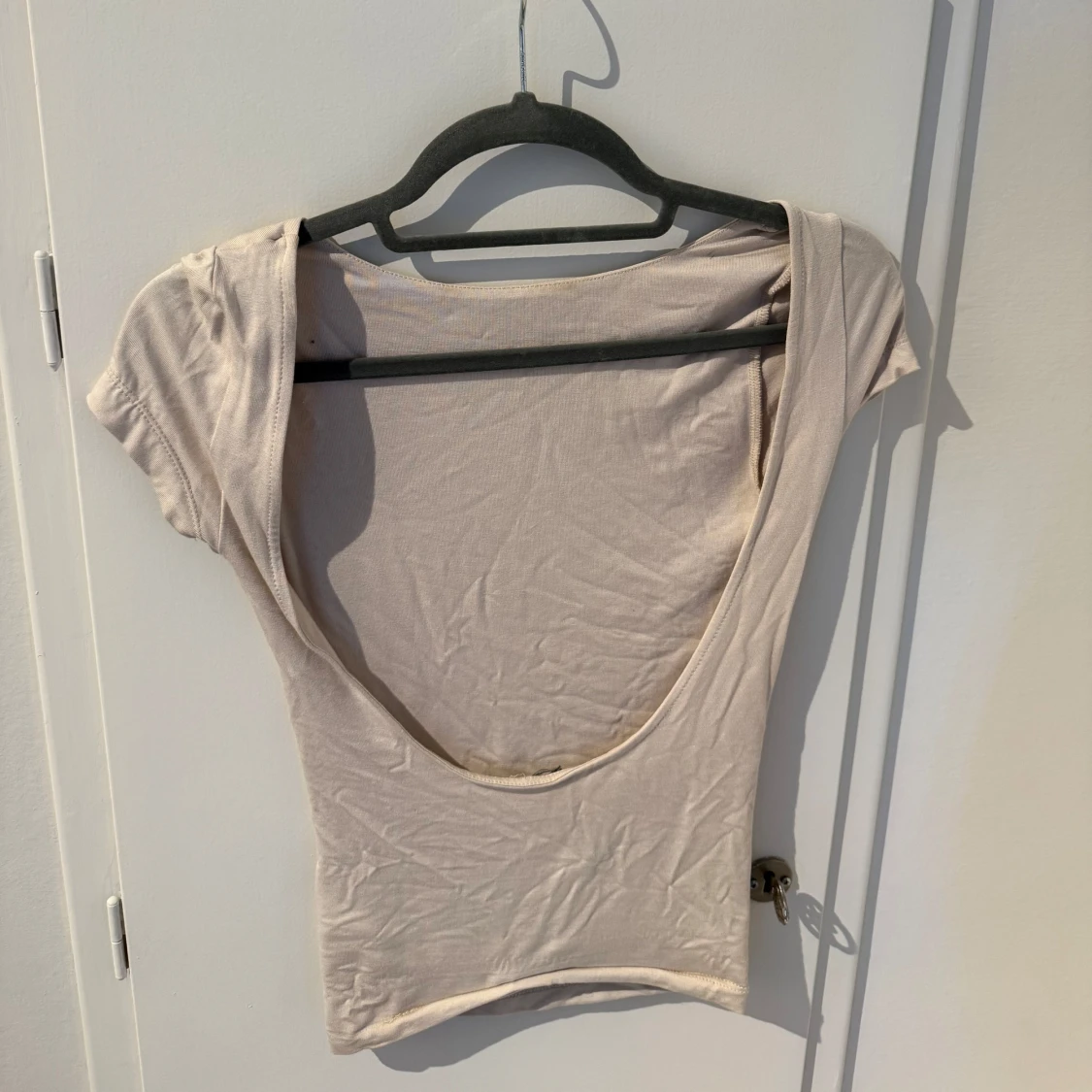 Beige kortärmad topp - 90