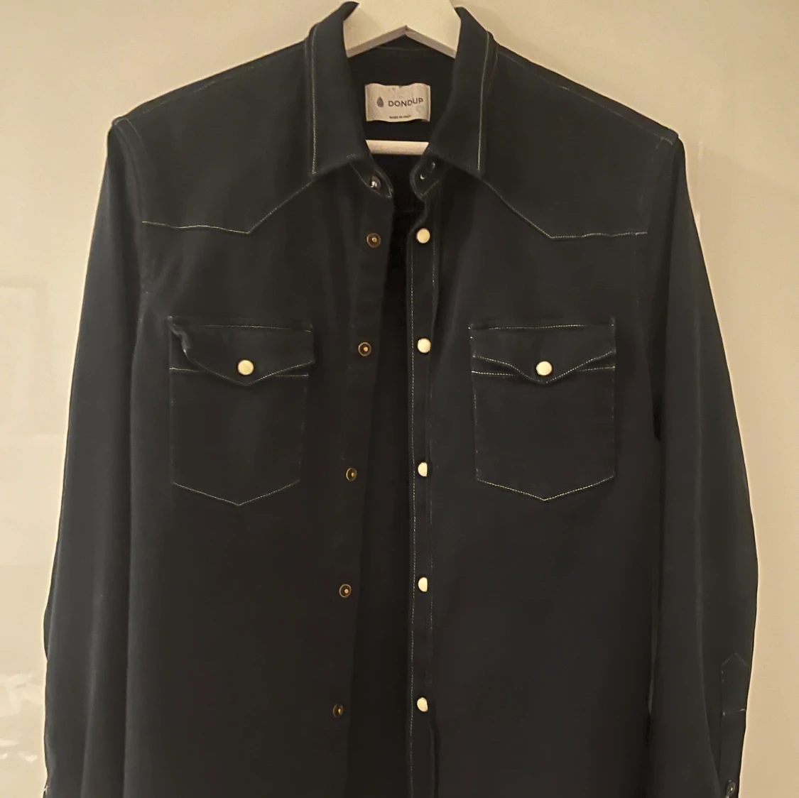 Svart skjorta från Dondup
