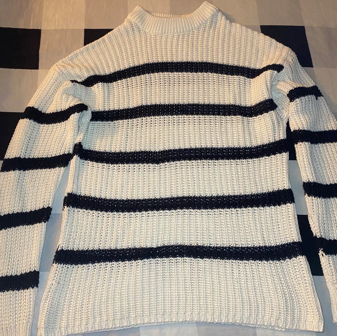 Randig stickad tröja - 91