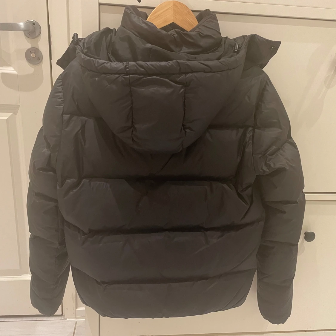 Svart dunjacka från Calvin Klein - 90