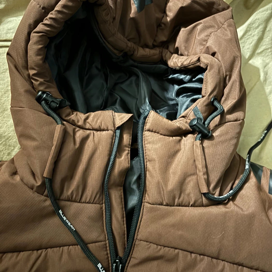 Brun pufferjacka från Bluewear - 90
