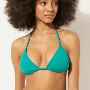 Turkos bikiniöverdel från Calzedonia - Jättefin turkos bikiniöverdel från Calzedonia med knytband i nacken och ryggen. Endast testad💕