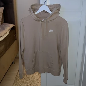 Nike Hoodie - Ganska bra skick och knappt använd 