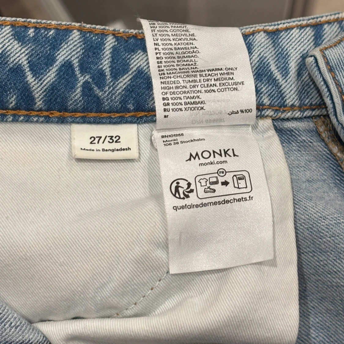 Low waist straight leg Jeans  - 2