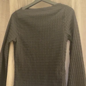 Svart tröja - Aldrig använd