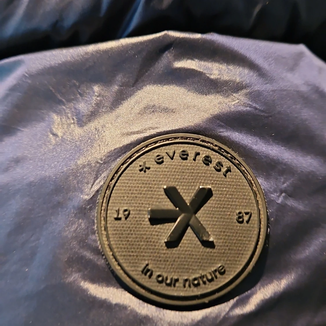 Mörkblå pufferjacka från Everest - 3