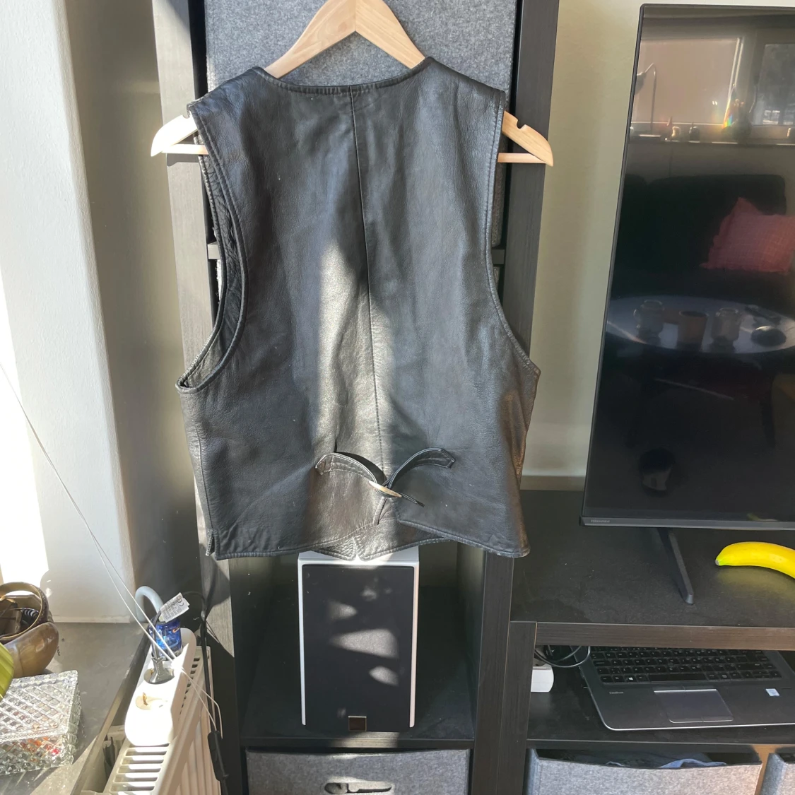 Skinnväst H&M secondhand - 3