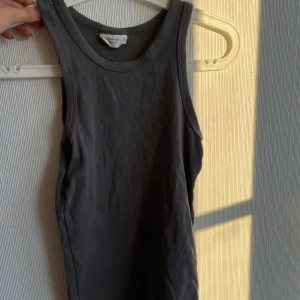 Grått linne - Grått linne från Gina Tricot i bra skick!🥰