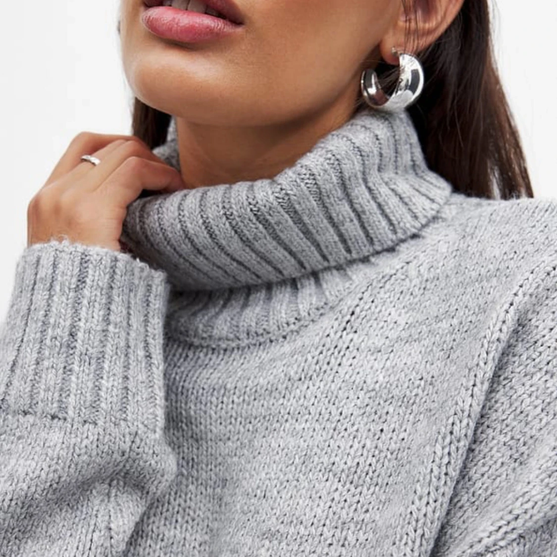 Grå stickad polotröja - 2