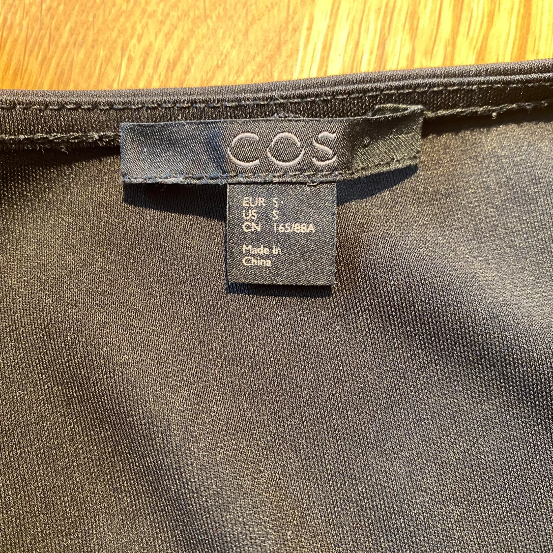 Svart topp från COS - 2