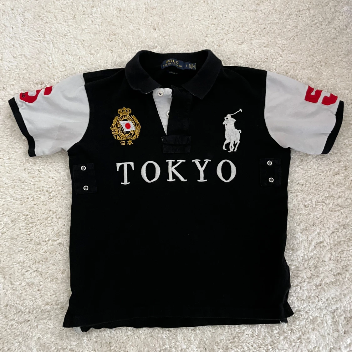 Svart pikétröja från Ralph Lauren