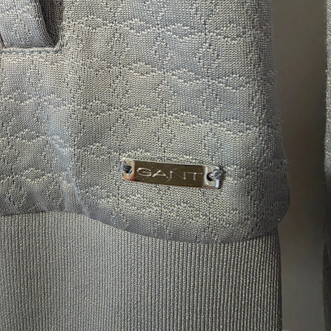 Grå jacka från GANT oanvänd  - 1