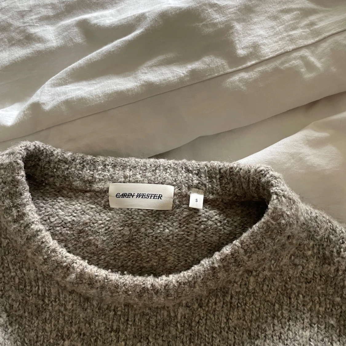 Grå stickad tröja från Ganni - 1