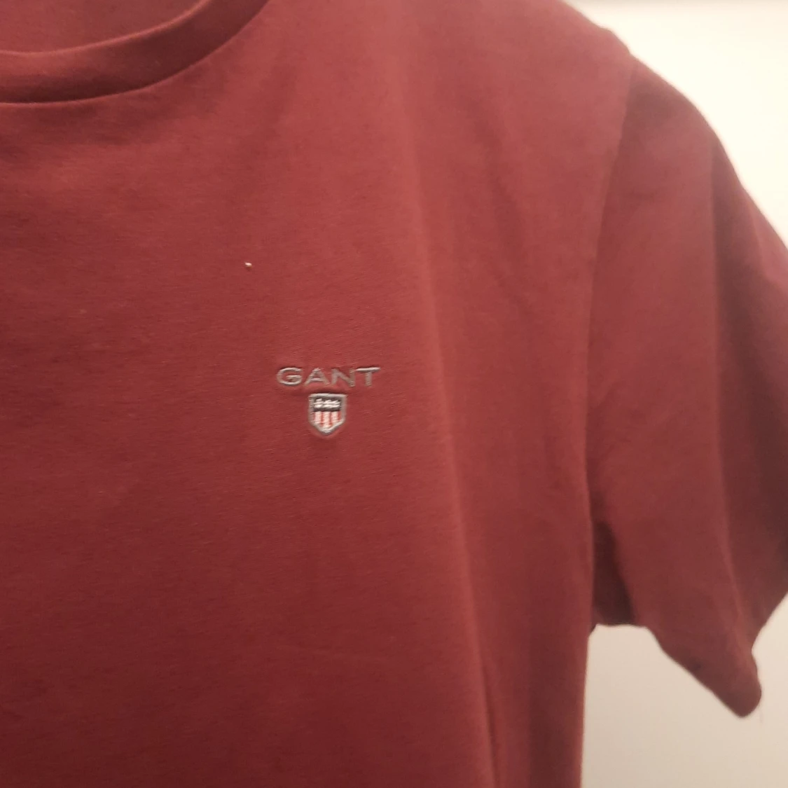 Röd t-shirt från GANT - 3