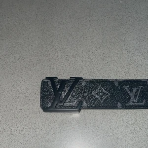 LV BELT - Fick den på min födelsedag men tyckte it om den.