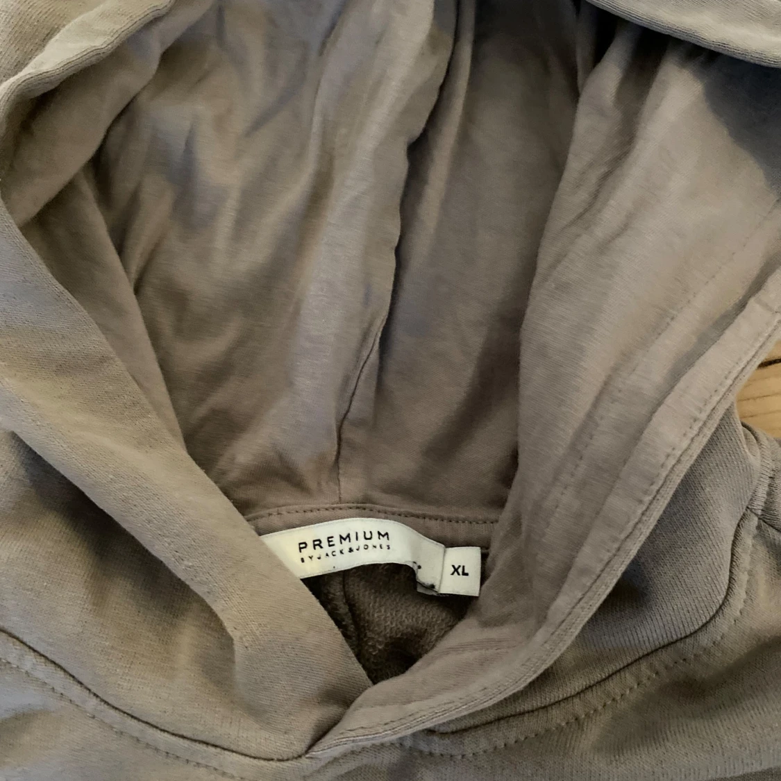 Beige hoodie - Rikigt bra skick! - 1