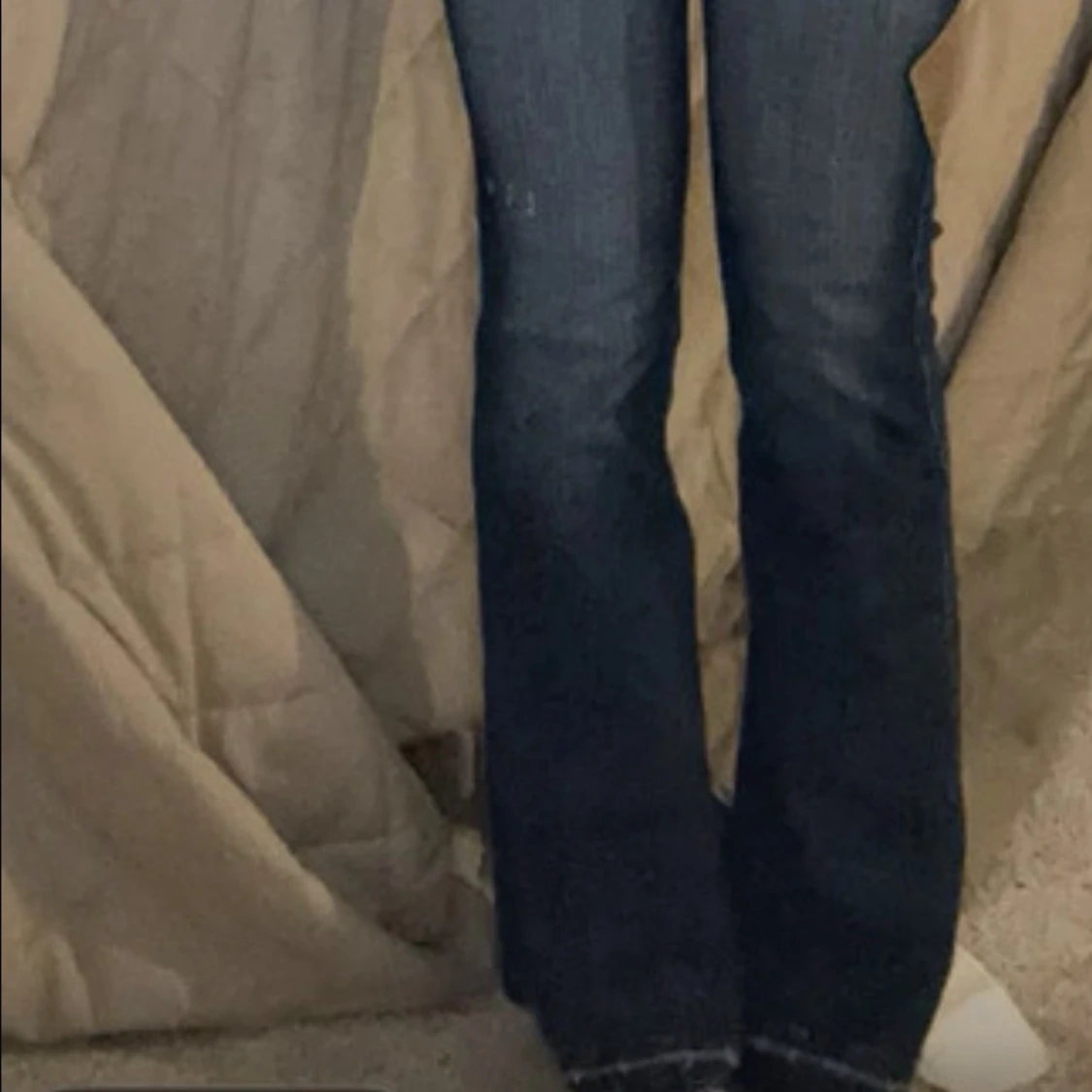 lågmidjade bootcut jeans  - 4