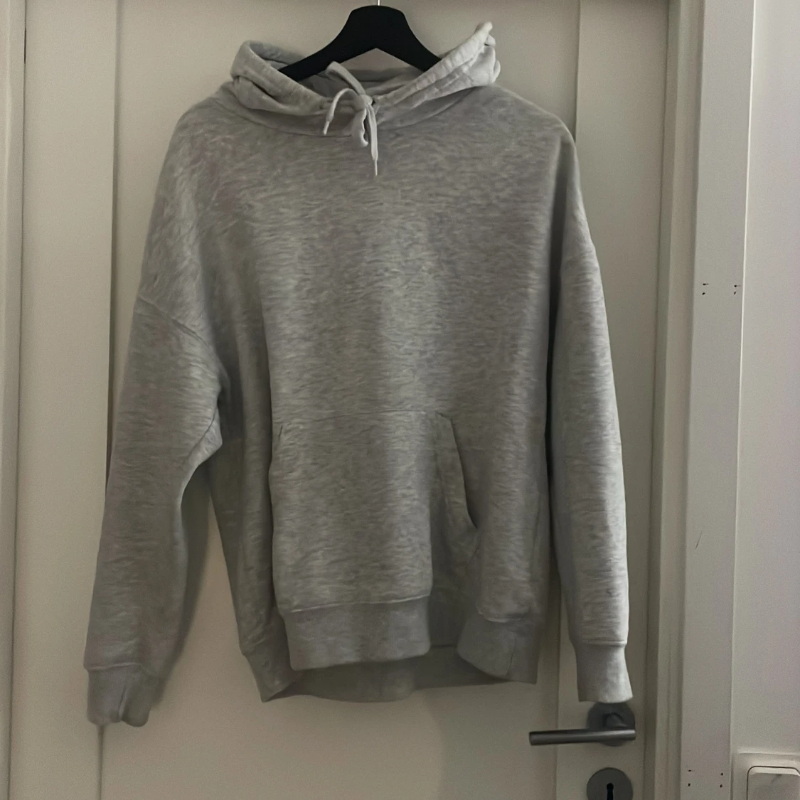 Grå hoodie från FB Sister