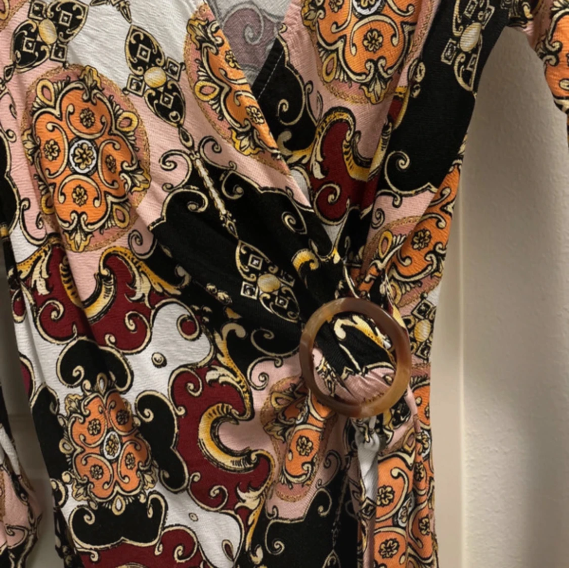 Mönstrad omlottopp från KappAhl - 1