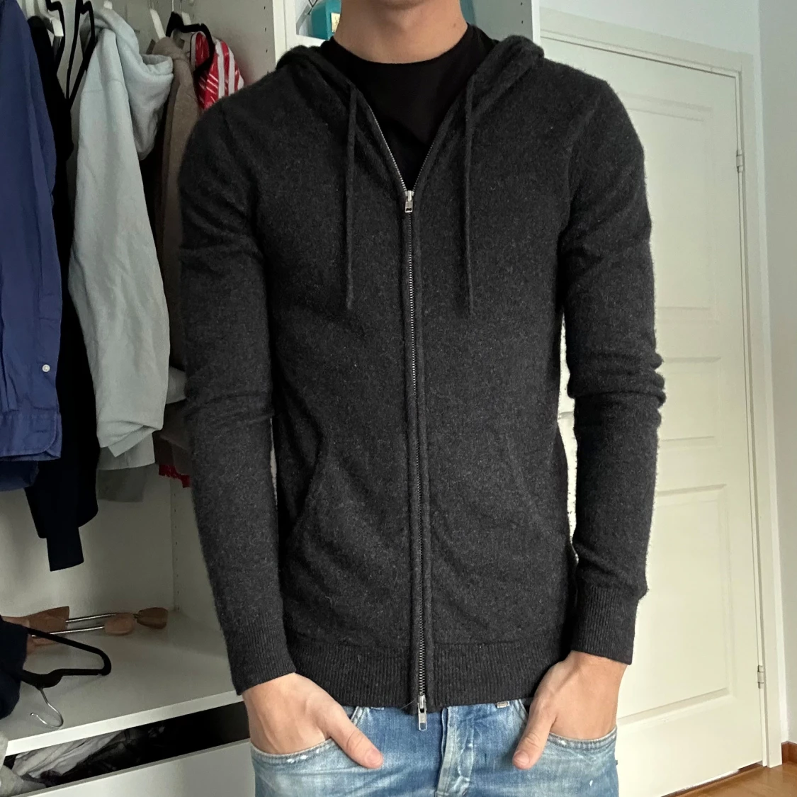 John henric 100 kashmir zip