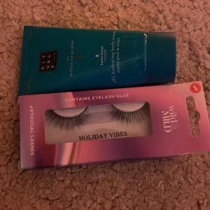 Lösögonfransar och kroppskräm - Säljer ett par lösögonfransar från Wild & Mild med tillhörande lim, perfekt för en glamorös look. Inkluderar även en återfuktande kroppskräm från Rituals, Ritual of Karma-serien, som ger en lyxig känsla.