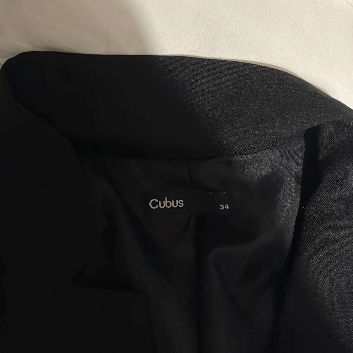 Svart kavaj från Cubus - 91