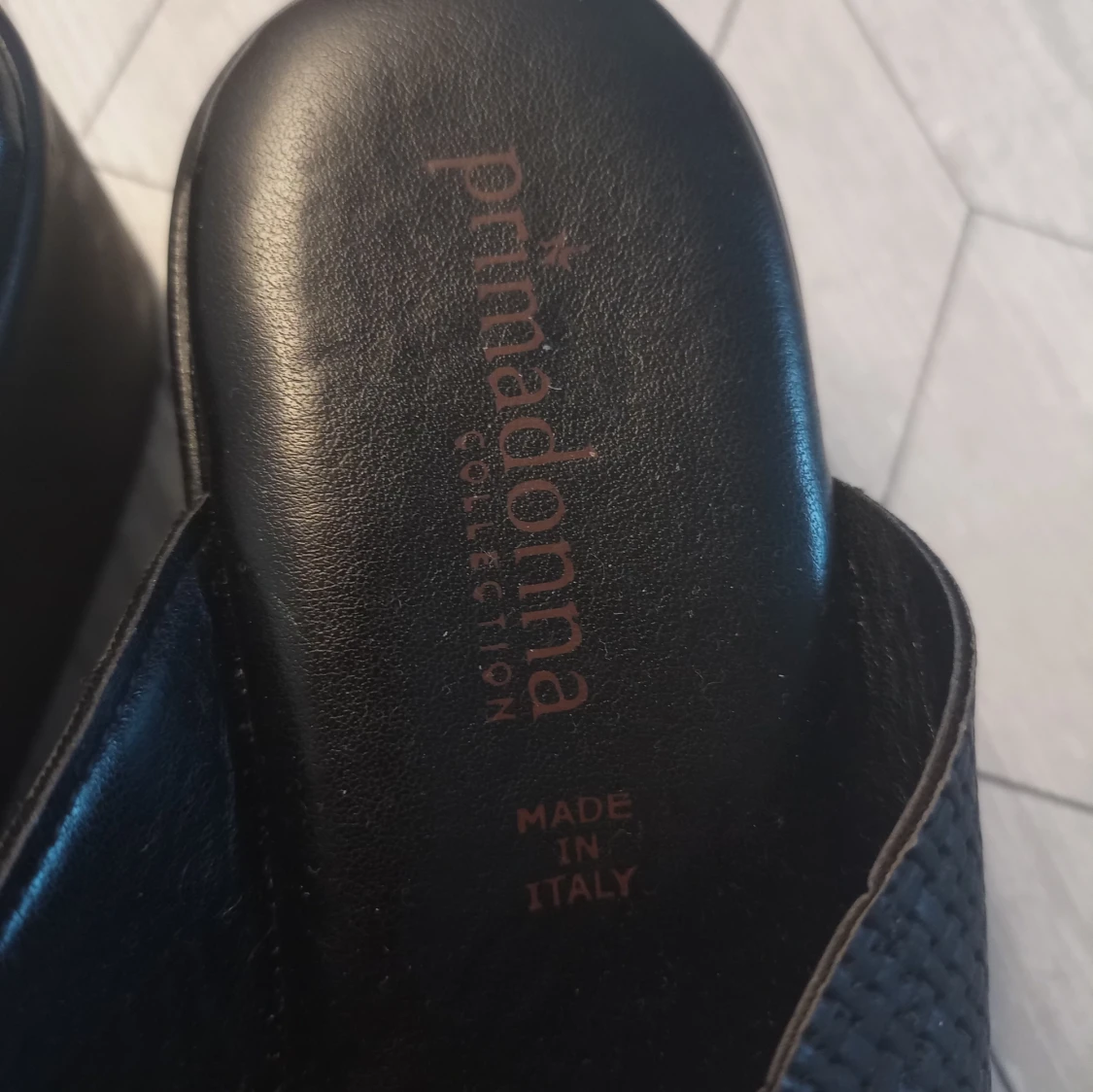 Svarta sandaler från Primadonna - 90