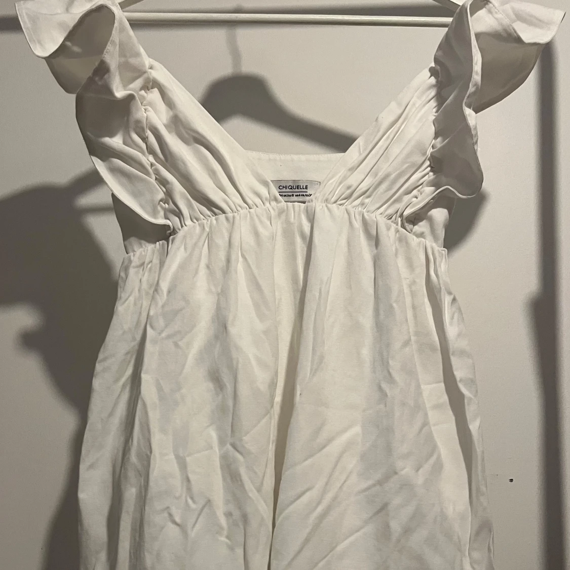 Vit klänning från Chiquelle